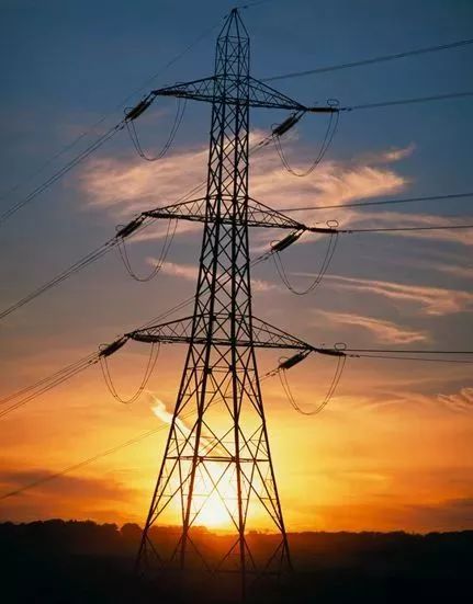 看一個電力鐵塔，你能推出多少信息